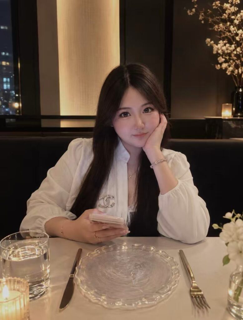 Luna — Licensed Esthetician